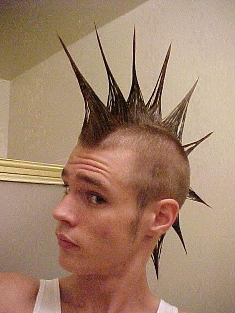 Black Beard Styles, Punk Mohawk, Mohawk Hairstyle, Mens Modern Hairstyles, Ugly Hair, Hair Doos, Mohawk Hairstyles Men, Mohawks