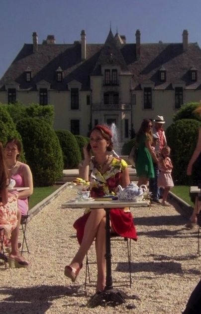 Gossip Girl Season 6 Episode 1 Blair Waldorf Fashion, Gossip Girl Season 6, Mode Gossip Girl, Estilo Blair Waldorf, Blair Waldorf Aesthetic, Blair Waldorf Outfits, Blair Waldorf Gossip Girl, Blair And Serena, Stile Blair Waldorf