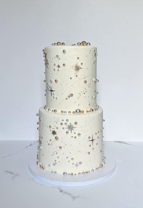 Celestial Wedding Cake Topper, Sun And Moon Wedding Cake, Starry Wedding Cake, Celestial Birthday Cake, Celestial Cakes, Star Wedding Cake, Celestial Wedding Cake, Starry Night Cake, Celestial Cake