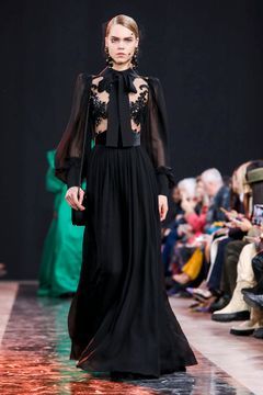 Elie Saab Ready To Wear Fall Winter 2020 Paris - NOWFASHION Elie Saab Ready To Wear, Indo Western Outfits For Women, Black Wedding Dress Gothic, Best Of Fashion Week, Classy Wedding Dress, Dresses Classy, Dark Style, Elegant Dresses Classy, Ready To Wear Collection