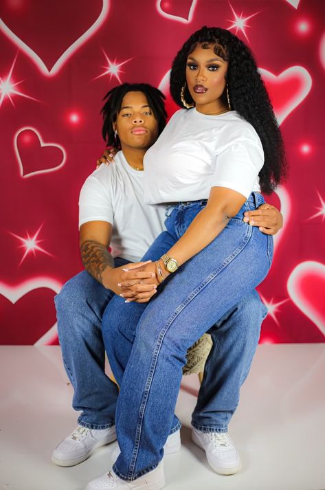 90s-2000s valentines themed shoot 2000 Couples Photoshoot Ideas, Throwback Valentines Day Photoshoot, B2k Aesthetic, 90s Theme Couple Photoshoot, 90s Love Photoshoot, 2000 Photoshoot Ideas Couple, 90s Heart Background Photoshoot, Y2k Maternity Shoot, 2000s Photoshoot Ideas Couples