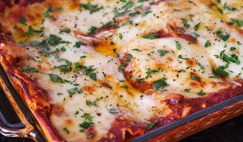 Deer Lasagna Recipe, Elk Lasagna Recipe, Recipes With Deer Sausage, Venison Casserole Recipes, Venison Lasagna Recipe, Venison Lasagna, Venison Meals, Venison Dishes, Venison Casserole