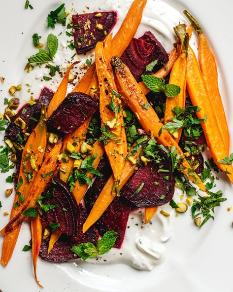 Roasted Beets and Carrots – A Couple Cooks Colorful Vegetables Dishes, Beet And Carrot Recipes, Thanksgiving Carrots Recipes, Thanksgiving Carrot Recipes, Roasted Carrots And Beets, Thanksgiving Carrot Recipe, Thanksgiving Carrots, Root Vegetable Recipes, Orthodox Fasting