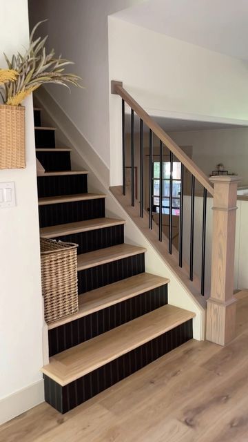 Stairs Renovation, Lights Bathroom, Stairs Makeover, Staircase Remodel, Staircase Makeover, Home Stairs Design, Diy Stairs, Up House, House Stairs