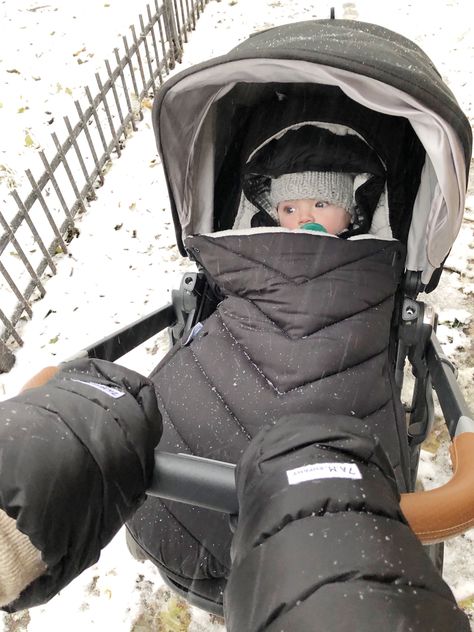 Winter Baby Gear, Graco Stroller, Amazon Baby Registry, Baby In Snow, Amazon Baby, Baby Bunting, How To Fold, Winter Walk, Winter Gear