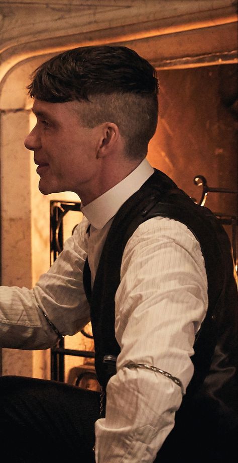 Cillian Murphy Haircut, Tommy Shelby Hair, Peaky Blinders Haircut, Peaky Blinders Hair, Disconnected Haircut, Peaky Blinders Characters, Mens Haircuts Short Hair, Peaky Blinders Thomas, Peaky Blinders Tommy Shelby