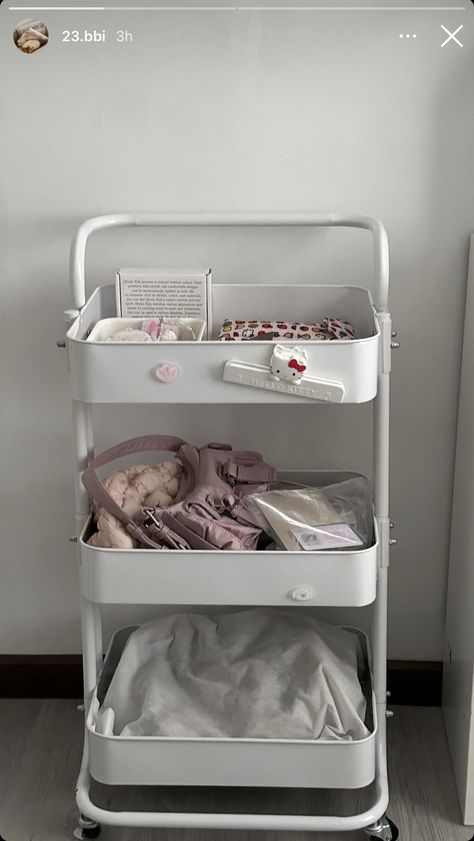 Ikea Cart Ideas, Ikea Cart, Flat Decor, Ikea Shelves, Deco Bedroom, Room Redesign, Simple Room, Room Desk, Room Goals