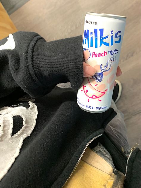 Milkis Soda Aesthetic, Cream Soda Aesthetic, Soda Drinks Aesthetic, Soda Aesthetics, Soft Drinks Sodas Aesthetic, Ramune Soda Aesthetic, Korean Beverage Aesthetic, Asian Recipes, Cafe