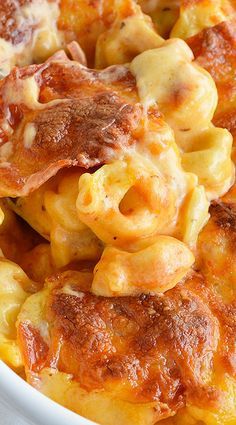 Pepperoni Pizza Tortellini Casserole, Cheese Tortellini Pizza Casserole, Cheese Tortellini Pepperoni Pizza Casserole, Pepperoni Pasta Casserole, Tortellini Pizza Casserole, Easy Cheesy Baked Tortellini, Tortellini With Meat Sauce, Cheesy Baked Tortellini, Pepperoni Pizza Casserole Recipe