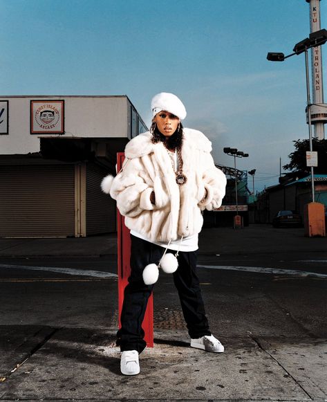 Industry Archives™ on Twitter: "Missy Elliott for her fourth studio album "Under Construction" (2002)… " Missy Elliot 90s, 90s Outfit Party Hip Hop, 90s Outfits Party, 90's Hip Hop, Missy Elliot, 90s Fashion Women, Fashion 50s, Missy Elliott, 90s Hip Hop Fashion