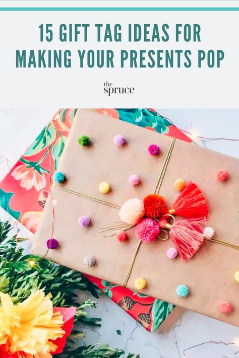 Make your presents pop with these nice DIY gift tag ideas. Present Toppers Diy, Gift Toppers Diy, Christmas Present Toppers, Gift Topper Ideas, Gift Tag Ideas, Diy Gift Tag, Present Toppers, Diy Gift Tags, Toppers Diy