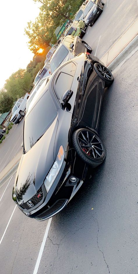 All Black Honda Accord, 2003 Honda Accord Coupe, Honda Car Aesthetic, Honda Accord Coupe Modified, Blacked Out Honda Accord, 2013 Honda Accord Sedan, Black Honda Accord, Honda Accord Accessories, Honda Civic 2015