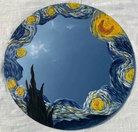 Starry Night Mirror Painting, Van Gogh Mirror Painting, Painting On Mirrors Ideas, Small Mirror Painting, Paintings On Mirrors, Round Mirror Painting, Painted Mirror Aesthetic, Van Gogh Inspired Paintings, Round Mirror Diy