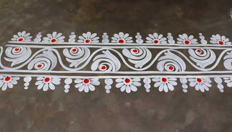 Chuna Rangoli Design, Alpana Art, Tulsi Puja, Beautiful Simple Mehndi Design, Handmade Decorative Items, Easy Rangoli Designs Videos, Rangoli Designs Photos, Alpona Design, Diwali Decoration Items