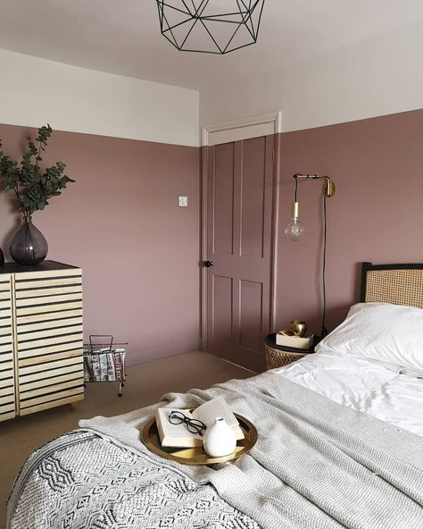 It took a long time to complete but here it is; my guest bedroom. Its painted farrow and ball sulking room pink. I wanted to achieve a calm, scandi, relaxing vibe in here for guests to retreat to. Dusty Pink Bedroom, Small Entrance, Boho Bedroom Ideas, Loft Bedroom, Bedroom Wall Colors, Bedroom Decor Cozy, Bohemian Bedroom Decor, Bedroom Color, Boho Bedroom Decor