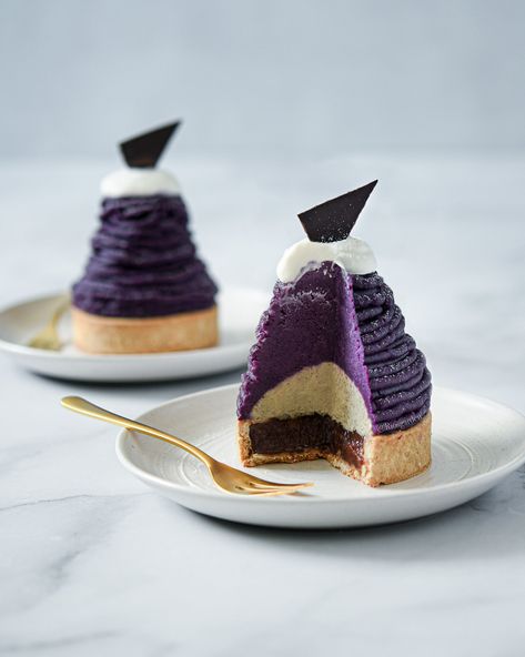 Red Bean Dessert, Four Course Meal, Dessert Aesthetic, Vegetarian Sweets, Orange Sweet Potatoes, Food Japan, Purple Sweet Potato, Red Bean Paste, Purple Sweet Potatoes