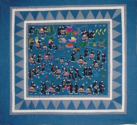 Hmong Story Cloth, Quilt Hanging, Story Clothes, Quilt Stories, Paj Ntaub, Hmong Clothes, Hmong Textiles, Traditional Stories, Hotel Project