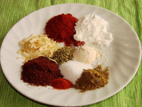 Dry Enchilada Sauce Mix Substitute (1.5 oz pkg): 2 t chili powder, 2 t paprika, 2 t cornstarch, 1 1/2 t salt, 1 1/2 t onion powder, 1 t sugar, 1 t ground cumin, 1 t garlic powder, 1/2 t oregano, 1/2 t ground coriander, 1/4 t cayenne. Add to 1 c water and 1 8 oz can tomato sauce. Enchilada Seasoning, Homemade Dry Mixes, Diy Spices, Homemade Spices, Homemade Seasonings, At The Store, Spice Recipes, Enchilada Sauce, Homemade Sauce