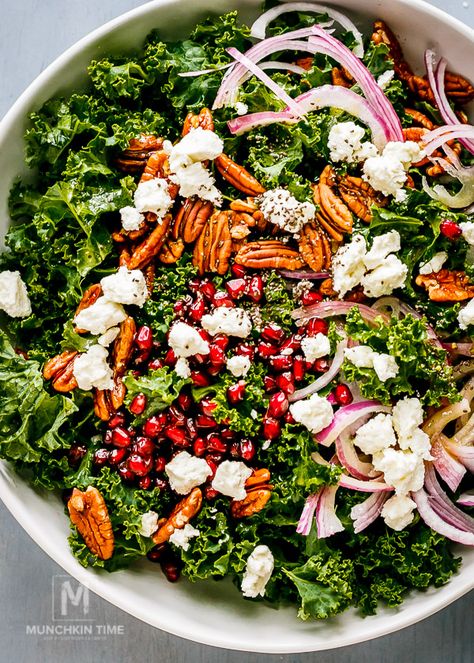 Healthy Chia Seeds Pomegranate Kale Salad Recipe - Munchkin TIme Pomegranate Kale Salad, Easy Summer Side Dishes, Seed Salad, Kale Salad Recipes, Pomegranate Salad, Chia Seed Recipes, Winter Salad, Kale Salad, Healthy Side Dishes