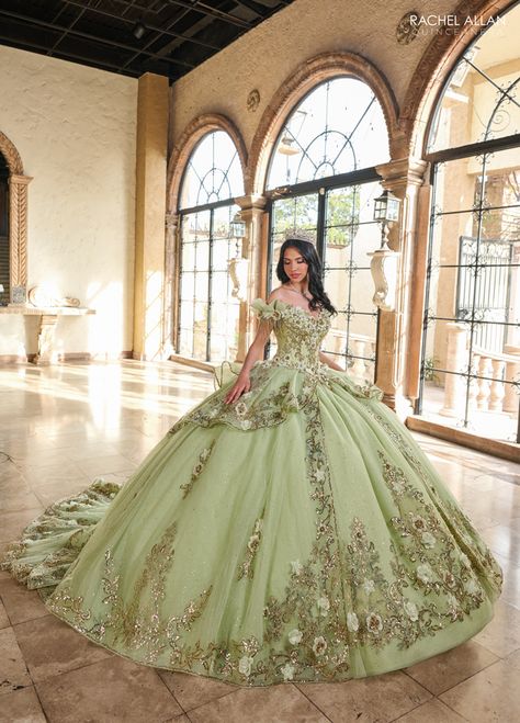 Off The Shoulder Corset Dress, Dama Dresses Quinceanera, Knot Board, 1500 Dresses, Quince Planning, Quinceanera Gowns, Green Quinceanera, Bold Fabric, Quinceanera Tiaras