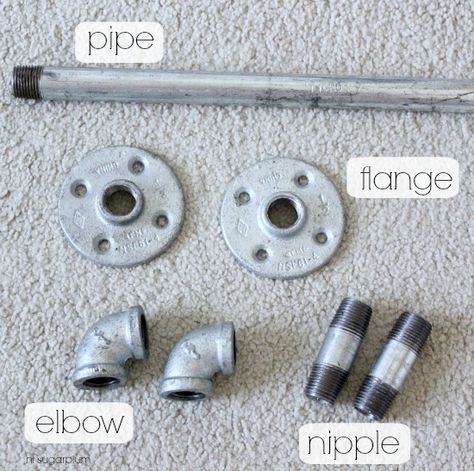 {DIY} Galvanized Pipe Curtain Rod | hi Sugarplum! Pipe Towel Bar, Pipe Curtain Rods, Industrial Curtain Rod, Galvanized Decor, Industrial Cabinet, Diy Shows, Buch Design, Galvanized Pipe, Diy Pipe