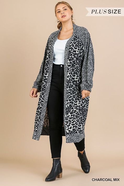 Kaila wearing more umgee clothes Leopard Cardigan Outfit, Plus Size Snow, Velvet Jackets Women, Animal Print Cardigan, Sleeveless Duster, Velvet Cardigan, Long Sleeve Denim Jacket, Animal Print Outfits, Leopard Cardigan