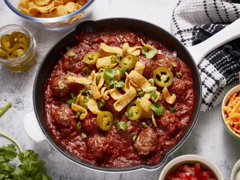 Get Taco Meatball Skillet Recipe from Food Network Taco Meatballs, Mary Makes It Easy, Meatball Skillet, Taco Spice, Easy Taco, Skillet Meals, Beef Dishes, Mexican Dishes, Food Network