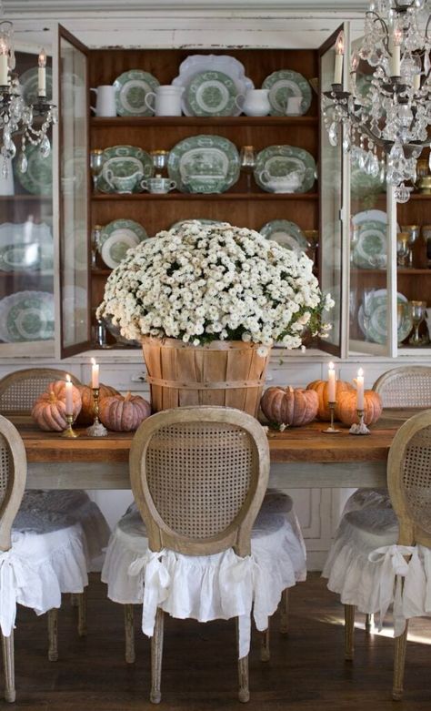 Autumn Candlelight - French Country Cottage Home Decor Winter, French Vintage Decor, Country Ideas, Country Kitchens, Country Dining Rooms, French Country Dining, Decor Lights, Autumn Table, French Country Farmhouse