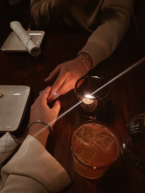 Couple Dining Photography, Couple Restaurant, Couple Dinner, Dinner Date Aesthetic, Couples Dinner, Restaurant Pictures, Instagram Couples, Dinner Restaurants, Proposal Photography