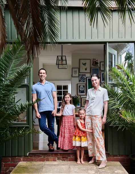 Chris and Arabella Wilson and Family - The Design Files | Australia's most popular design blog. Dulux Whisper White, Pop And Scott, Kara Rosenlund, Mount Martha, Rose Bay, Bold Wallpaper, Mid Century Architecture, Op Shop, Fantastic Furniture