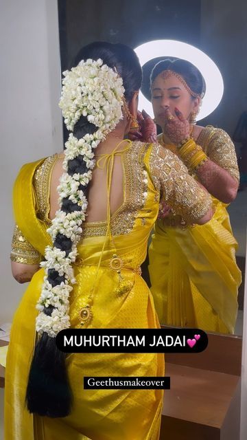 Muhurtham Jadai Hairstyle, Muhurtham Hairdo South Indian, Pelli Poola Jadalu South Indian Bride, Poo Jadai For Seemantham, South Indian Wedding Poola Jada, Poola Jada For Bride, Simple Poola Jada Brides Indian Weddings, Simple Poola Jada Designs, Flower Veni For Hair Indian Brides