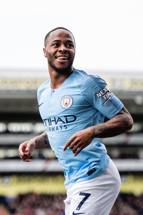 Sterling Manchester City, Manchester City Wallpaper, Football Photography, England Players, Manchester City Football Club, Raheem Sterling, Soccer Guys, Football Photos, Premier League Matches