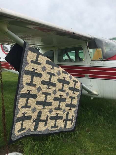 Plane Quilt, Farm Quilt Patterns, Airplane Quilt, Quilts Blocks, Farmers Wife Quilt, Farm Quilt, Quilt Care, Cute Quilts, Lap Quilts