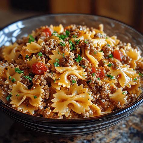 Bowtie Pasta with Ground Beef – Naomi's Recipes Creamy Bowtie Pasta, Pasta With Ground Beef, Bow Tie Pasta Recipe, Pasta Farfalle, Beef Pasta Recipes, Ground Beef Pasta, Beef Pasta, Dinner With Ground Beef, Pasta Salad Italian