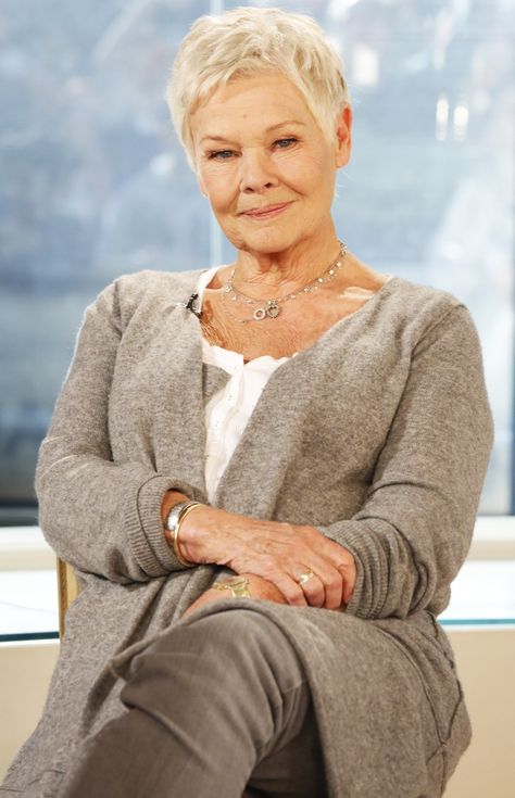 Judi Dench on Aging: "I'd Rather Be Young and Know Nothing" - Closer Weekly Judith Dench, Judy Dench Hair, Judy Dench, Wedge Hairstyles, Beehive Hair, Bouffant Hair, Asymmetrical Hairstyles, Judi Dench, Richard Iii