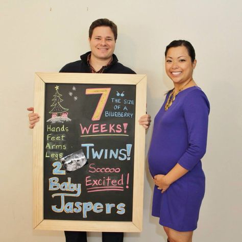 Baby Board: Belly Bump at 7 weeks pregnant... We're having Twins!!!! 7 Weeks Pregnant Belly, Pregnant With Twins Belly, Weekly Baby Bump Pictures, Twins Belly, Twin Belly, Twin Pregnancy Belly, 7 Weeks Pregnant, Excited Baby, Having Twins