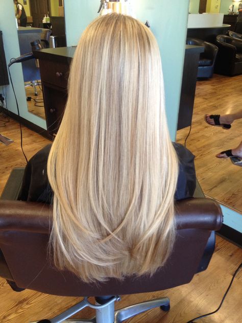 Love the color Summer Blonde Hair, Blonde Hair Inspiration, Blonde Hair Looks, Brown Blonde Hair, Long Blonde, Long Blonde Hair, Hair Color Trends, Clip In Hair Extensions, Great Hair