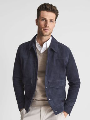 Blue Suede Jacket Outfit, Outfits Moodboard, Suede Jacket Outfit, Suede Suit, Husband Clothes, Blue Suede Jacket, Mens Business Casual Outfits, Leather Jacket Outfits, Jacket Outfit