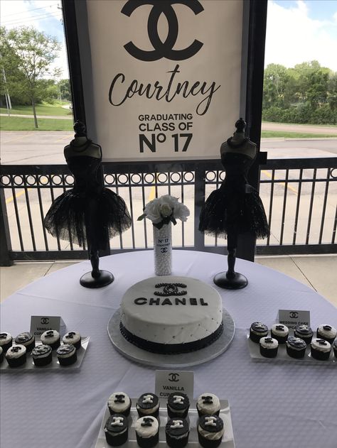 Chanel inspired graduation party decor Chanel Bachelorette Party Ideas, Chanel Decorations Party, Chanel Party Decorations, Chanel Themed Birthday Party, Chanel Birthday Theme, 55th Birthday Decorations, Chanel Inspired Party, Louis Vuitton Birthday, Chanel Bridal Shower