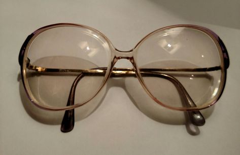 Big 70s Glasses, Thick Rimmed Glasses Aesthetic, Big Framed Glasses, Big Chunky Glasses, Big Glasses Aesthetic, Big Glasses Frames, Big Round Glasses, 60s Glasses, Big Frame Glasses