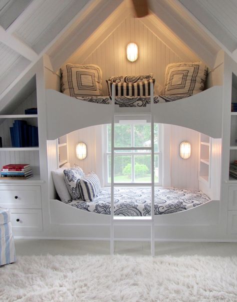 Cottage Bloxburg, Hiasan Bilik Tidur, Upstairs Bedroom, Girl Bedroom Designs, Bunk Room, Cozy Room Decor, Teen Bedroom Decor, Girl Bedroom Decor, Dream Room Inspiration