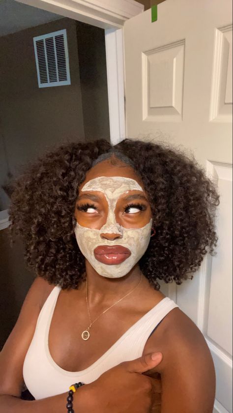 Cute Natural Protective Hairstyles, Skin Care Black Women, Beauty Vision Board, Rich Skincare, Importance Of Hydration, Skincare Girl, Pretty Dark Skin, Face Mask Aesthetic, Melanin Skin