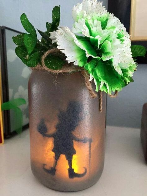 Diy St Patricks Day Decor, Sant Patrick, St Patricks Decorations, Fete Saint Patrick, St Patricks Crafts, St Patrick's Day Decor, St Patricks Day Crafts For Kids, St Patrick's Day Decorations, Saint Patties