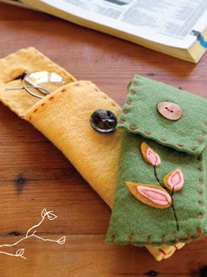 DIY Felt Eyeglass/Sunglass Case. I really need to make this so I have motivation to put my glasses IN a case Eyeglass Cases Pattern, Felt Craft Projects, Eye Glasses Case, Baby Mobil, Felt Case, Felt Crafts Patterns, Eyeglasses Case, Costura Diy, Cases Diy