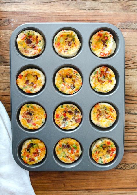 These cottage cheese egg cups are a fun twist on your traditional egg cup. Loaded with ample protein from three types of cheeses plus bacon to keep you satisfied and filled. Great for on-the-go breakfasts or a mid-day pick me up snack. Healthy Egg Bites With Cottage Cheese, Egg Muffin Cups With Cottage Cheese, Egg Bites Muffin Tins Cottage Cheese, Bacon Egg Bites With Cottage Cheese, High Protein Egg Bites Cottage Cheese, Cottage Cheese Eggs, Weight Watchers Breakfast, Gluten Free Pancakes, Wellness Recipes