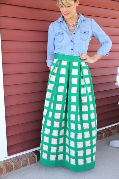 Ikat Gingham Maxi Skirt Maxi Skirt Pattern Free, Maxi Skirt Diy, Sew Maxi Skirts, Maxi Skirt Sewing Pattern, Circle Maxi Skirt, Pleated Skirt Pattern, Maxi Skirt Tutorial, Diy Maxi Skirt, Maxi Skirt Winter