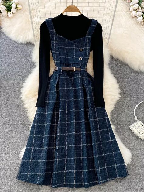 Cool Outfits Female, Winter Outfit Design, Outfit Inspo Modest, Pink Check Dress, Winter Tops For Women, Nautical Chic, Dress Trendy, Female Clothes, Modest Dresses Casual