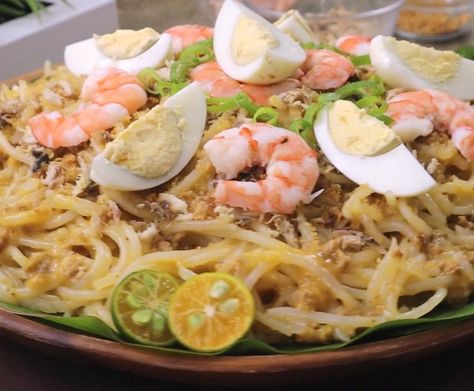 Pancit Luglug, Shrimp Gravy, Thick Noodles, Kawaling Pinoy, Pinoy Recipe, Filipino Snacks, Flavorful Shrimp, Midday Snack, Pork Meat