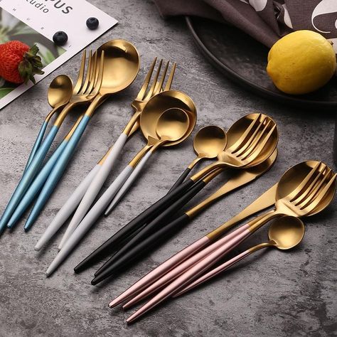 Luxury Kitchenware, Gold Cutlery Set, Cutlery Set Stainless Steel, Gold Cutlery, Gold Flatware, Cutlery Sets, Stainless Steel Cutlery, Stainless Steel Flatware, Steak Knives