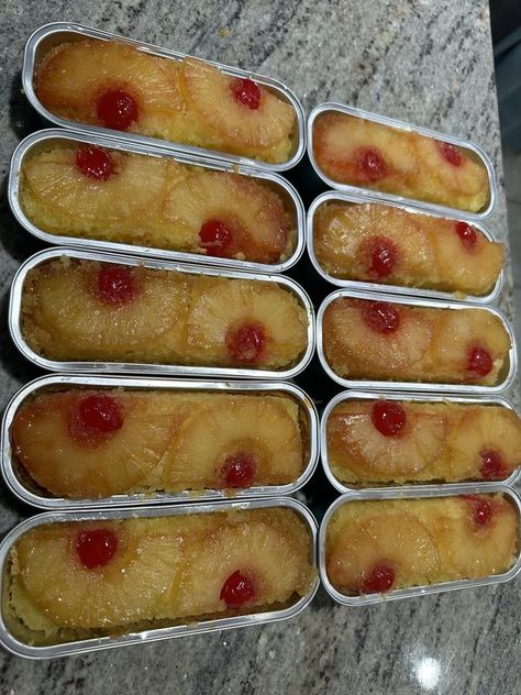 Mini Loaf Pan Desserts | Saw a video on this page a decided to try it | Facebook Mini Loaf Pan Desserts Christmas, Easter Mini Loaf Cakes, Cake Selling Ideas, Mini Loaf Pan Dessert Recipes, Mini Cake Loafs, Bake Sell Ideas, Mini Tin Cakes, Mini Loaf Pan Cakes Recipes, Mini Pan Cakes